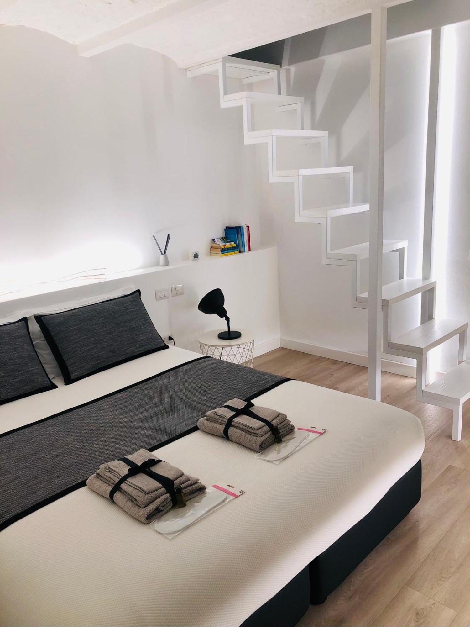 Apartment Vsg25 Nel Centro Di كالياري المظهر الخارجي الصورة